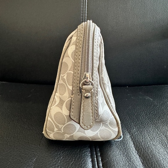 Coach Heritage Stripe Signature “C” Makeup Travel Cosmetic Pouch Bag‎ Grey - Picture 2 of 9